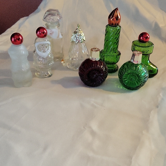 Avon Bottles - 8 Vintage Bundle Avon Christmas  Bottles EMPTY - Picture 1 of 3